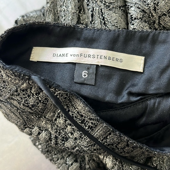 DVF Diane Von Furstenberg Pewter Metallic Sweetheart Peplum Top Blouse - Picture 7 of 9